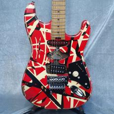 ストラトキャスター・タイプ、赤/チェリー/ピンク系の検索結果1