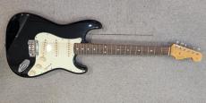 Fender Japan StratCaster_3