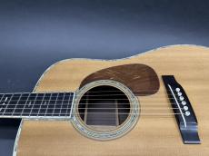 Martin D-45 Custom 1985年製 / Solid Spruce Top・Solid Rosewood Side and Back・Vertical Logo・Solid Abalone Trim・Mahogany 1P-Neck・Style D-45 Snow Flakes Inlay・Ebony Fingerboard and Bridge・Long Saddle_12