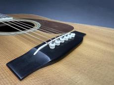 Martin D-45 Custom 1985年製 / Solid Spruce Top・Solid Rosewood Side and Back・Vertical Logo・Solid Abalone Trim・Mahogany 1P-Neck・Style D-45 Snow Flakes Inlay・Ebony Fingerboard and Bridge・Long Saddle_14