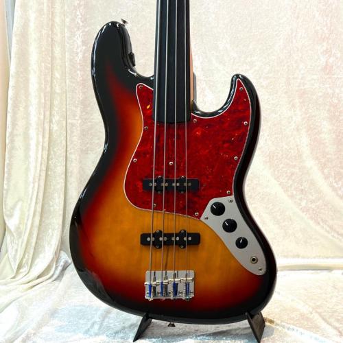 Fender Japan JB62-60 Fretless