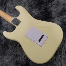 Squier Affinity Series Stratocaster, Maple Fingerboard, White Pickguard, Olympic White_7