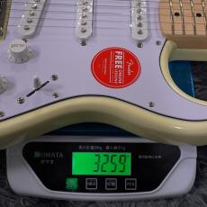 Squier Affinity Series Stratocaster, Maple Fingerboard, White Pickguard, Olympic White_11