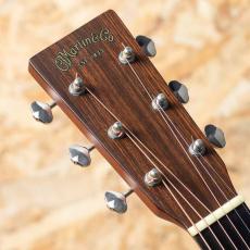 Martin D-18V 2011_8