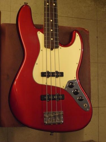 Fender AMERICAN PROFESSIONAL JAZZ BASS (2018) 【値下】