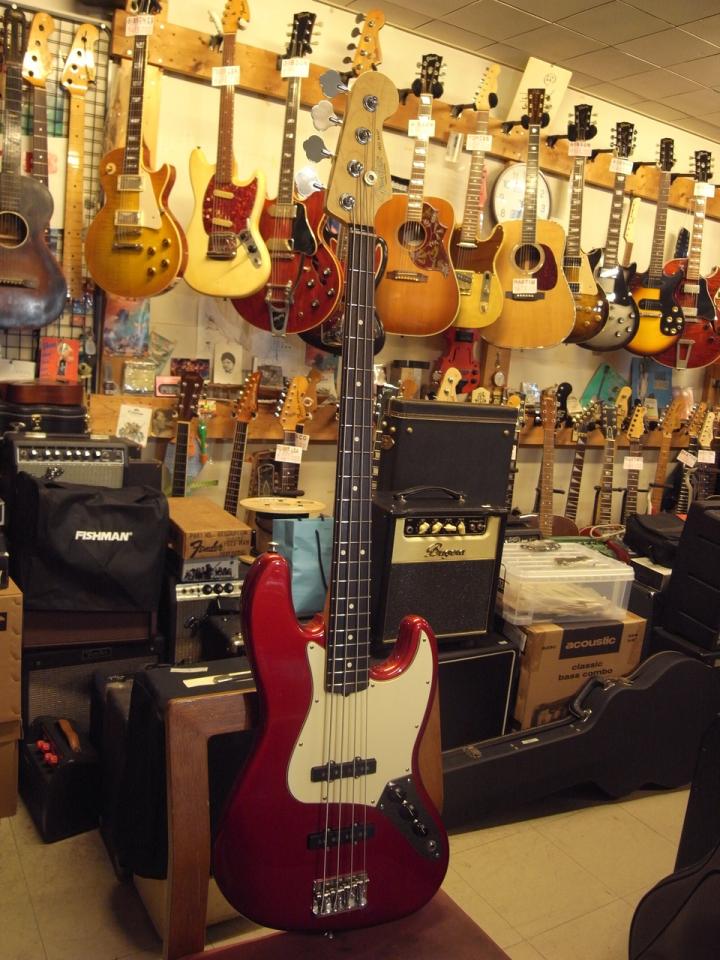 Fender AMERICAN PROFESSIONAL JAZZ BASS (2018) 中古 1469415