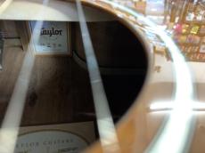 Taylor 224ce-K DLX ハワイアンコア材仕様!ES-2 ピックアップ付き!_14