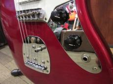 Fender 1964 Jaguar Candy Apple Red_3