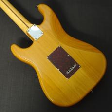 Fender Made in Japan Hybrid II Stratocaster Maple Fingerboard Vintage Natural_4