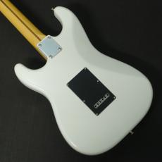 Fender Made in Japan Hybrid II Stratocaster Maple Fingerboard Arctic White_4