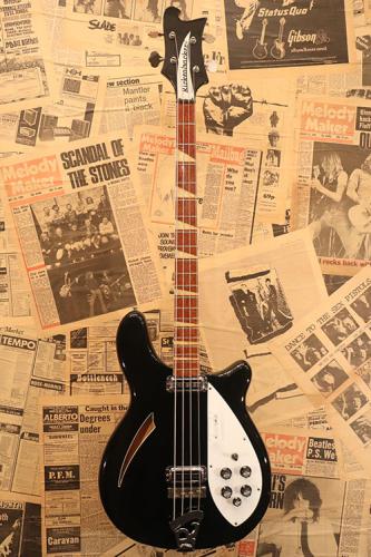 Rickenbacker 1967 4005 JG "Original Jet Glow Finish"