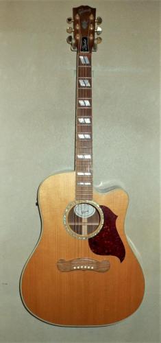 Gibson SONGWRITER DLX EC STUDIO