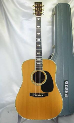 Martin D-45 / Vertical Logo・Grover U.S.A Gold Peg・Solid Abalone Inlay・Solid Spruce Top・Solid Rosewood Side and Back・Ebony Fingerboard and Bridge【With Original Hard Case 】1976年製　