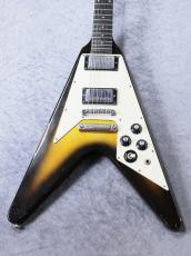 Gibson 1981 Flying V  "Gold Burst"  Super Rare!!!   4Fメタルギターフロア取り扱い