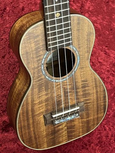 Leho  LHUS-ASAK #1100017【ソプラノサイズ】【アカシアコア】【チューナー&教則本プレゼント】