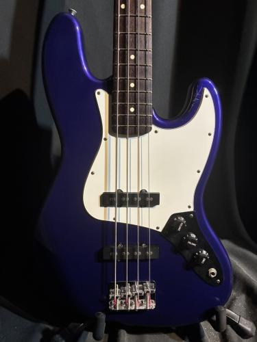 Fender Standard Jazz Bass