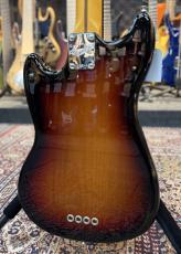 Fender American Professional Classic Mustang Bass - 3-Color Sunburst -_5