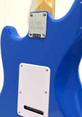 Fender Chilli Beans. Lily Cyclone / Lily Blue_5