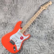 Squier SONIC STRATOCASTER HSS Maple Fingerboard White Pickguard Tahitian Coral 【現物画像】10/9更新_2