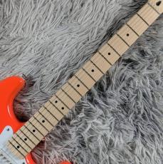 Squier SONIC STRATOCASTER HSS Maple Fingerboard White Pickguard Tahitian Coral 【現物画像】10/9更新_3