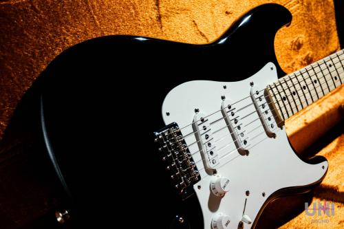 Fender Eric Clapton Stratocaster "Blackie"  / 2019