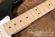 Fender 2011 Eric Clapton Stratocaster Blackie_7