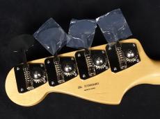 Fender Made in Japan Traditional Late 60s Jazz Bass 3-Color Sunburst_9