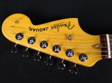 Fender American Professional Classic Jaguar 3-Color Sunburst_5