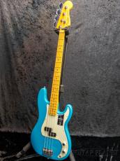 Fender American Professional II Precision Bass -Miami Blue-【3.89kg】_2