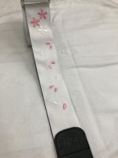 神風ストラップ 桜ホワイト　桜吹雪_2