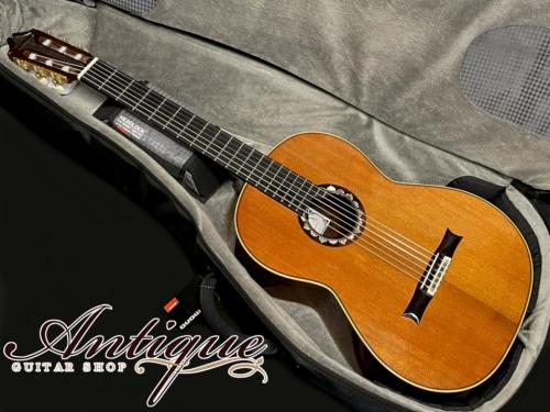 Kurosawa Sumio [黒澤澄雄] Model No. 60 2015 Natural /Redwood & Brazilian RW w/Abalone Rosette & Aguado Head "Hi-Grade Model"