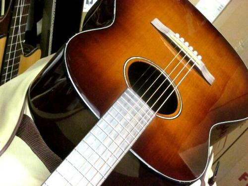 K.Yairi YT-1 マイク搭載 アンプに繋げる PICKUP付 【 Kヤイリ シダー単板トップ YT1 PU搭載 】