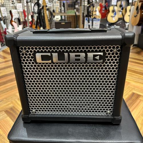 Roland CUBE-10GX Guitar Amplifier【現物画像】