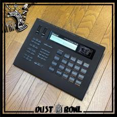 Roland HUMAN RHYTHM COMPOSER R-8