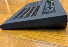 Roland HUMAN RHYTHM COMPOSER R-8_6