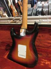 Fender 1963 Stratocaster Sunburst_6