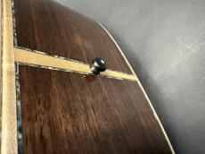 Terry's Terry TJ-100 Custom Model 2017年製 /　Abalone Head and Body Top and Side and Back Trim・Sakura Inlay・Solid Spruce Top・Solid Honduras Rosewood Side and Back・Neck heel Carving・本鼈甲 Pick guard【With Original Case】_14