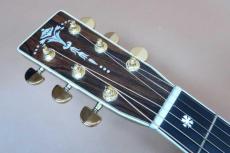 Cat's Eyes CE-1500 / Torch Inlay・Gotoh Gold Peg・Solid Spruce Top・Solid Jacaranda Side and Back・ Ebony Fingerboard and Bridge・Cat’s Eyes Inlay・Herringbone Binding・Tortoiseshell Color Pick guard【With Hard Case】  1_7
