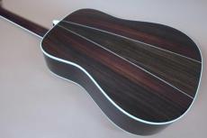 Martin D-35 Standard / Grover Peg・Old Style Decal Logo・Solid Spruce Top・Solid Indian Rosewood Side and Back・Ebony Fingerboard and Bridge White Antique Binding・Tortoise Color Pick-guard 【With Original Case】20_7