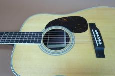 Martin D-35 Standard / Grover Peg・Old Style Decal Logo・Solid Spruce Top・Solid Indian Rosewood Side and Back・Ebony Fingerboard and Bridge White Antique Binding・Tortoise Color Pick-guard 【With Original Case】20_12
