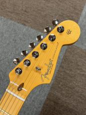 Fender Limited Edition American Professional Classic Stratocaster Maple Fingerboard, Olympic White_4