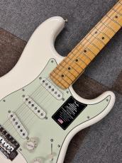 Fender Limited Edition American Professional Classic Stratocaster Maple Fingerboard, Olympic White_6