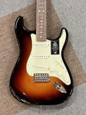 Fender Limited Edition American Professional Classic Stratocaster Rosewood Fingerboard, 3-Color Sunburst_2