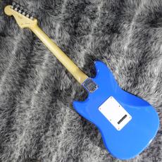 Fender Chilli Beans. Lily Cyclone Lily Blue_6