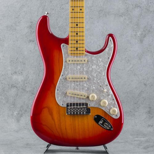 Fender American Professional Stratocaster MN Aged Cherry Burst【S/N US26047292】