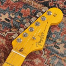 Fender American Professional Stratocaster HSS, Maple Fingerboard, Black_6