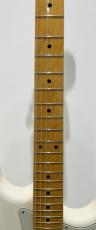 Fender American Professional Stratocaster HSS, Maple Fingerboard, Olympic White_4