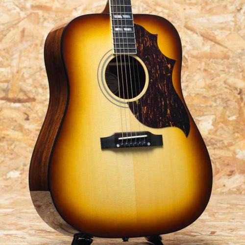 Gibson Hummingbird Acacia Russet Burst