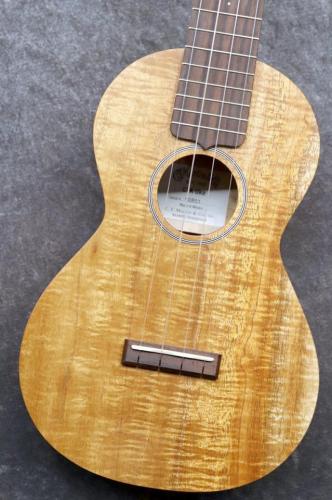 Martin C1K Uke #40857 【コンサート】【極上杢目個体】【ハワイアンコア単板】【池袋在庫品】