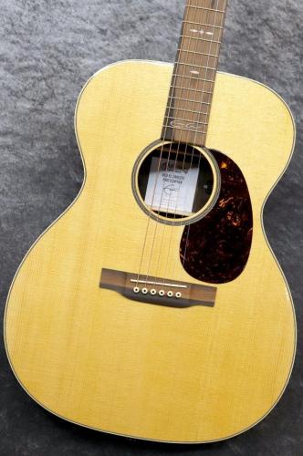 Martin 000-13E Eric Clapton #3098461 【シグネチャーモデル】【エレアコ】【現物写真】【池袋店在庫品】